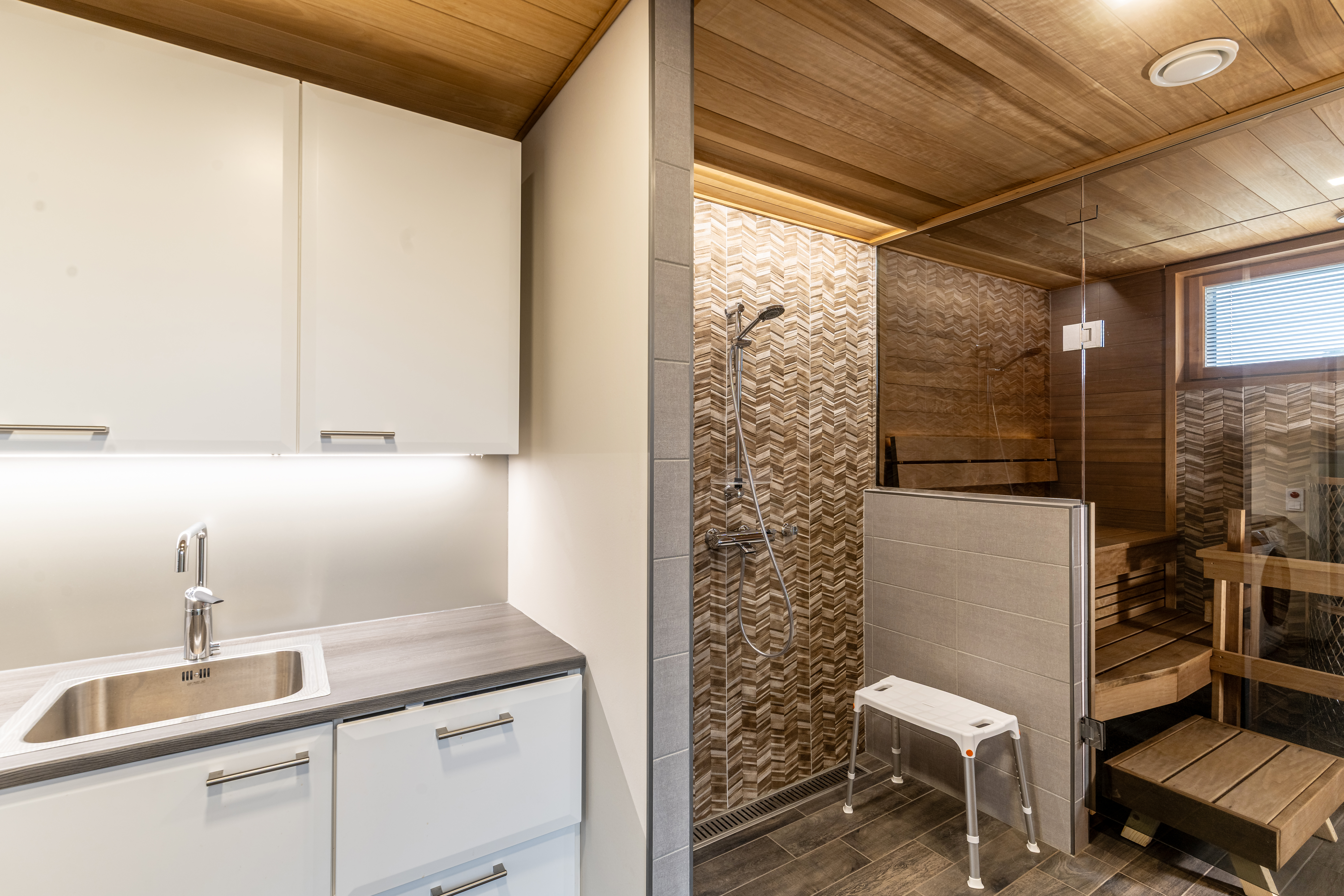 Taloyhtiön sauna ja kodinhoitohuone